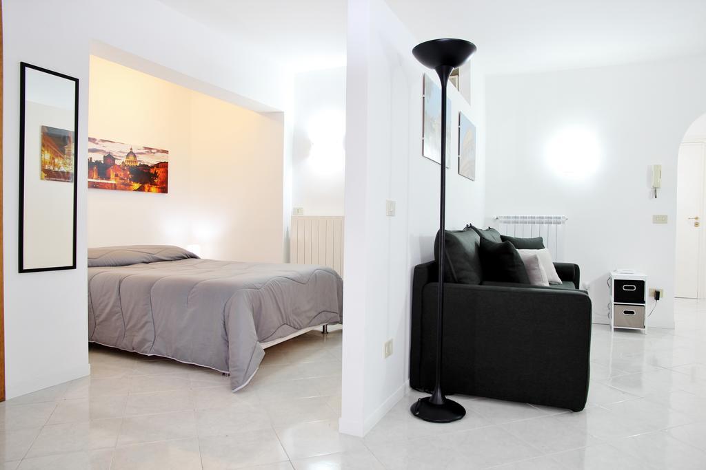 St Peter Home - Appartamento Con Parcheggio Rome Ruang foto