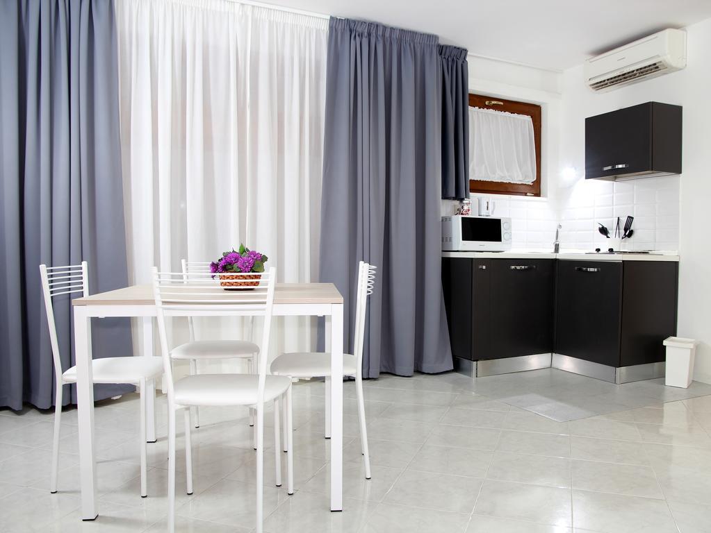 St Peter Home - Appartamento Con Parcheggio Rome Bagian luar foto